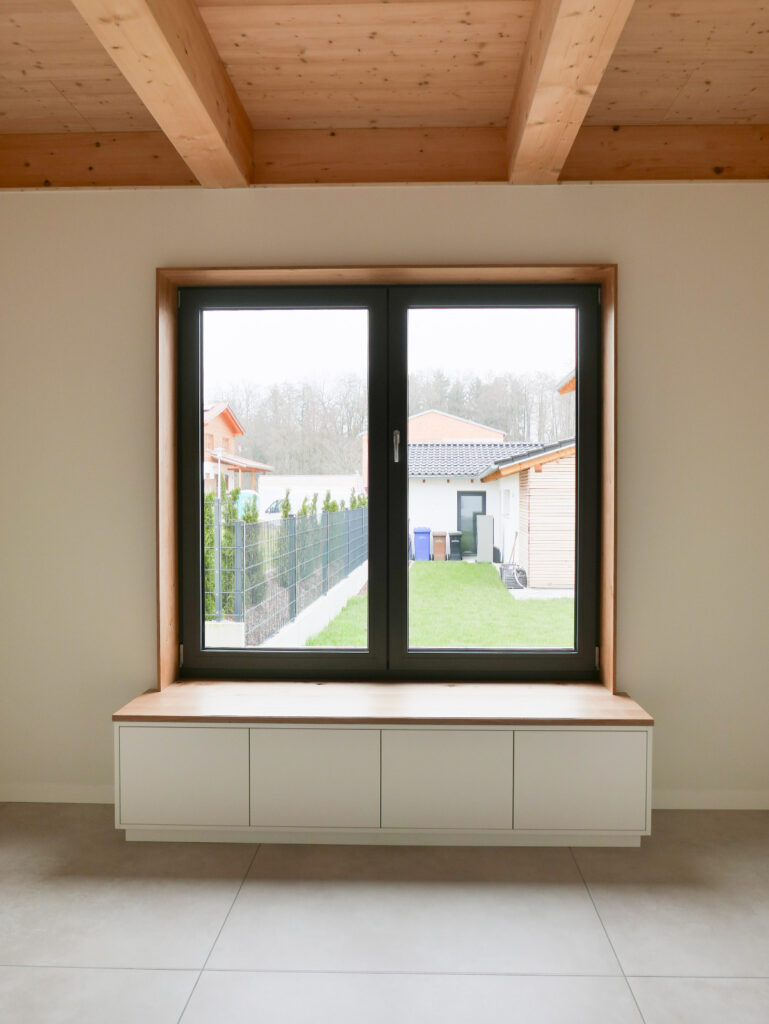 Anthrazites Fenster